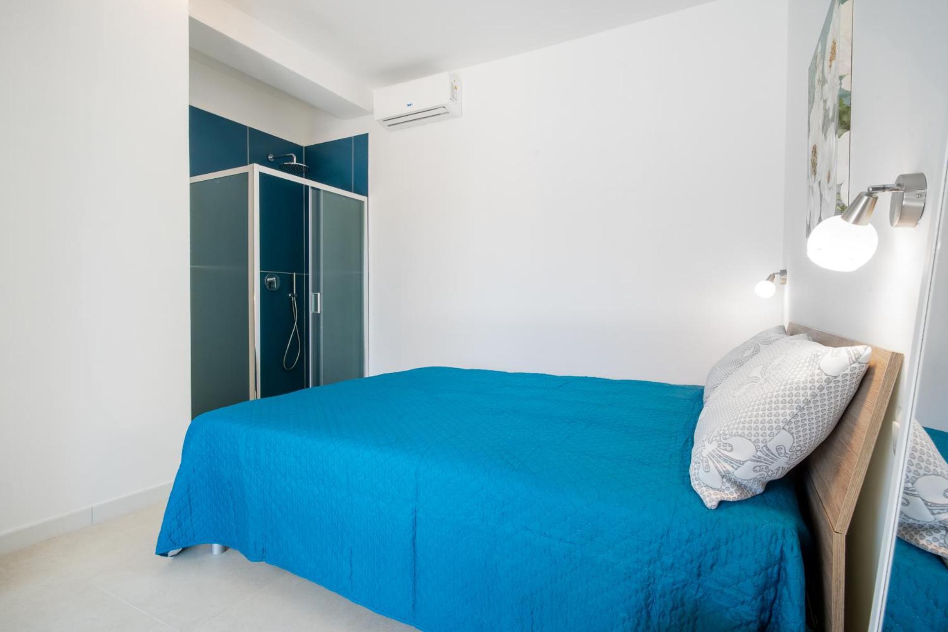 Ambra Holiday Rooms - Rooms & Beach San Teodoro  Exterior photo