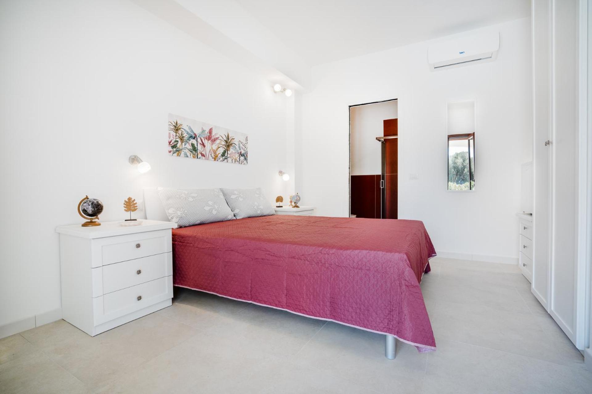 Ambra Holiday Rooms - Rooms & Beach San Teodoro  Exterior photo