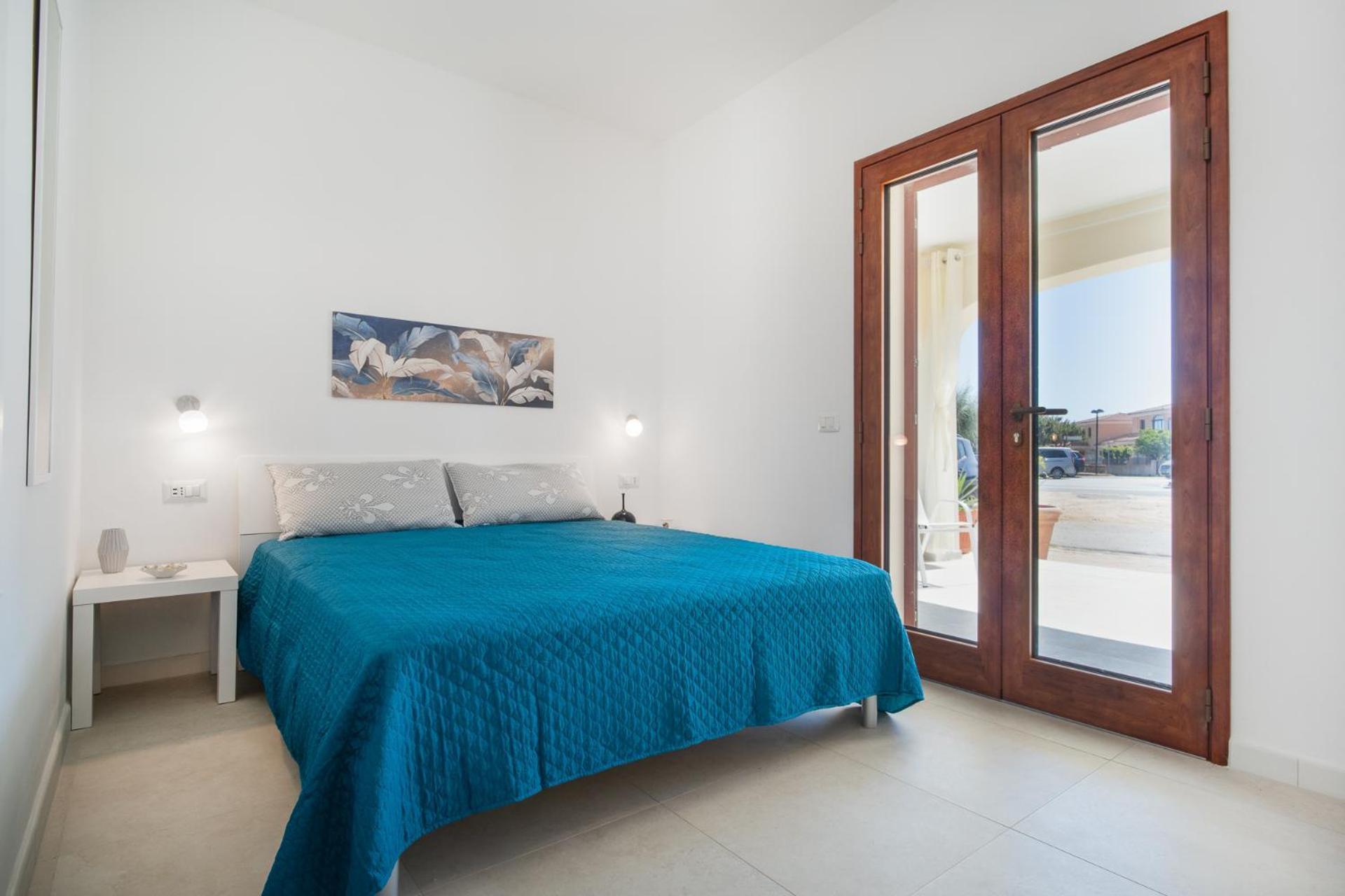 Ambra Holiday Rooms - Rooms & Beach San Teodoro  Exterior photo